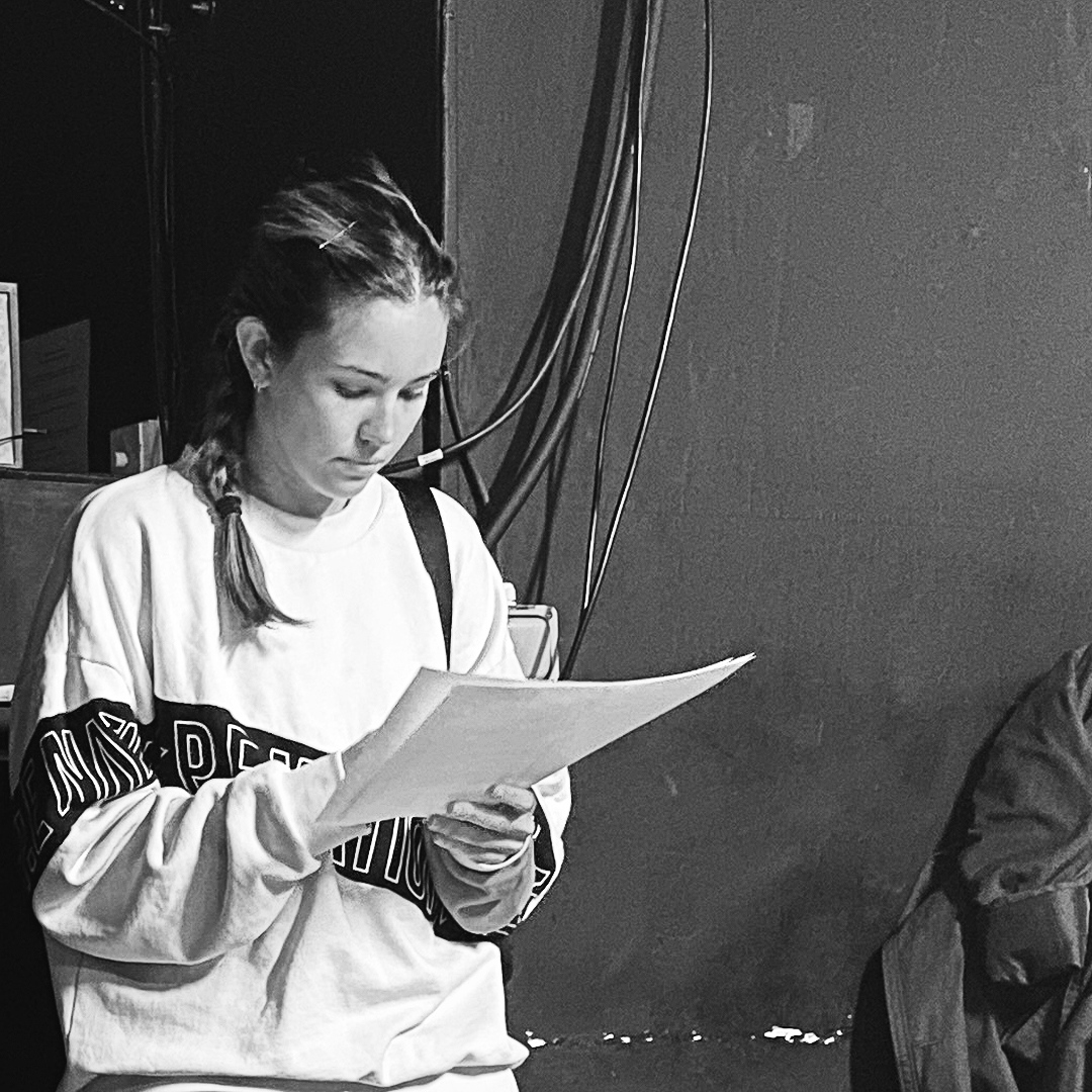 TheActorsYard's tweet photo. Script Work in Action at Wednesdays TAY
#acting #actortraining #actingcraft #actingclass #sceneclass #theatre #theatrelife #actorstudio #actinghustle #actingtraining #actorsgrind #imdb #audition #actorsstudio #scenestudy #actorsworld #howtobeanactor #casting #actingworkshop https://t.co/P93DlRuA6U