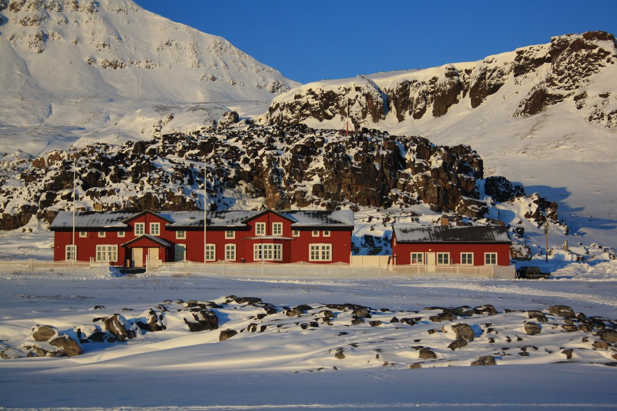 ArcticStationUC's tweet photo. A fulltime position as station scientist (postdoc) at Arctic Station, Greenland is open for candidates with a keen interest in natural science in the Arctic. The position is open from May 1, 2023, or as soon as possible thereafter. https://t.co/OpafAFe7Gk https://t.co/8xMEYgLVqU