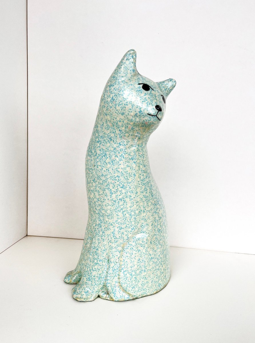 MonaghanDarragh's tweet photo. Vintage 1970s Ceramic Glazed Country Floral Fabric Decoupage Life Size Cat Figurine 16"Tall | Ceramic Lacquered Big Cat Statue
#tall #cats #vintage #FloralFabricDecoupage #SizeCatFigurine #CatStatue #CeramicLacquered #MeowSlumberVintage #EtsyEmail
👉https://t.co/sAT0mSQQK0 https://t.co/mRxGCbdbmE