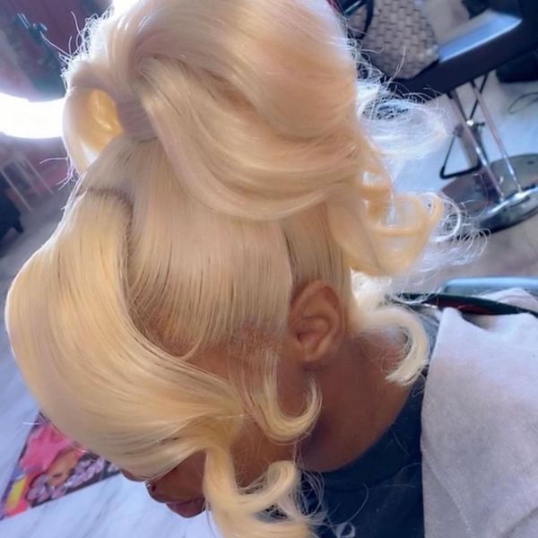 Blonde Barbie Tail 😍😍This is Cuuute 💝💖
#blondeponytail #blondefrontal #ponytail #swoopbang #bang #wave #barbieponytail  #lacewigs #blondewigs #blondebundles #ponytails