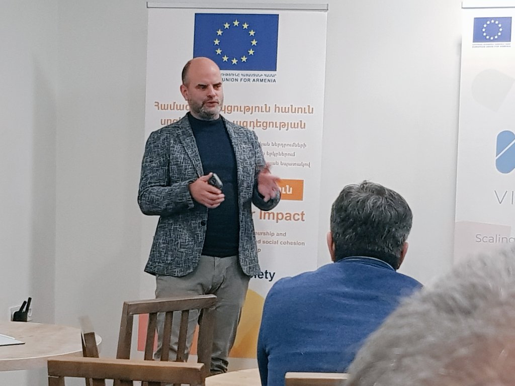 ImpactHubEVN's tweet photo. Martijn Blom, at our #ImpactForBreakfast, discussing #Impact vs #FinancialReturn and how to balance the value of an #investment.
@droomzaken @eu_near @_EVPA_ #ImpactHubYerevan #ImpactInvesting #SocEnt #Impact4Breakfast #Collaborate4Impact #SocialImpact https://t.co/fGEVCbGa5p