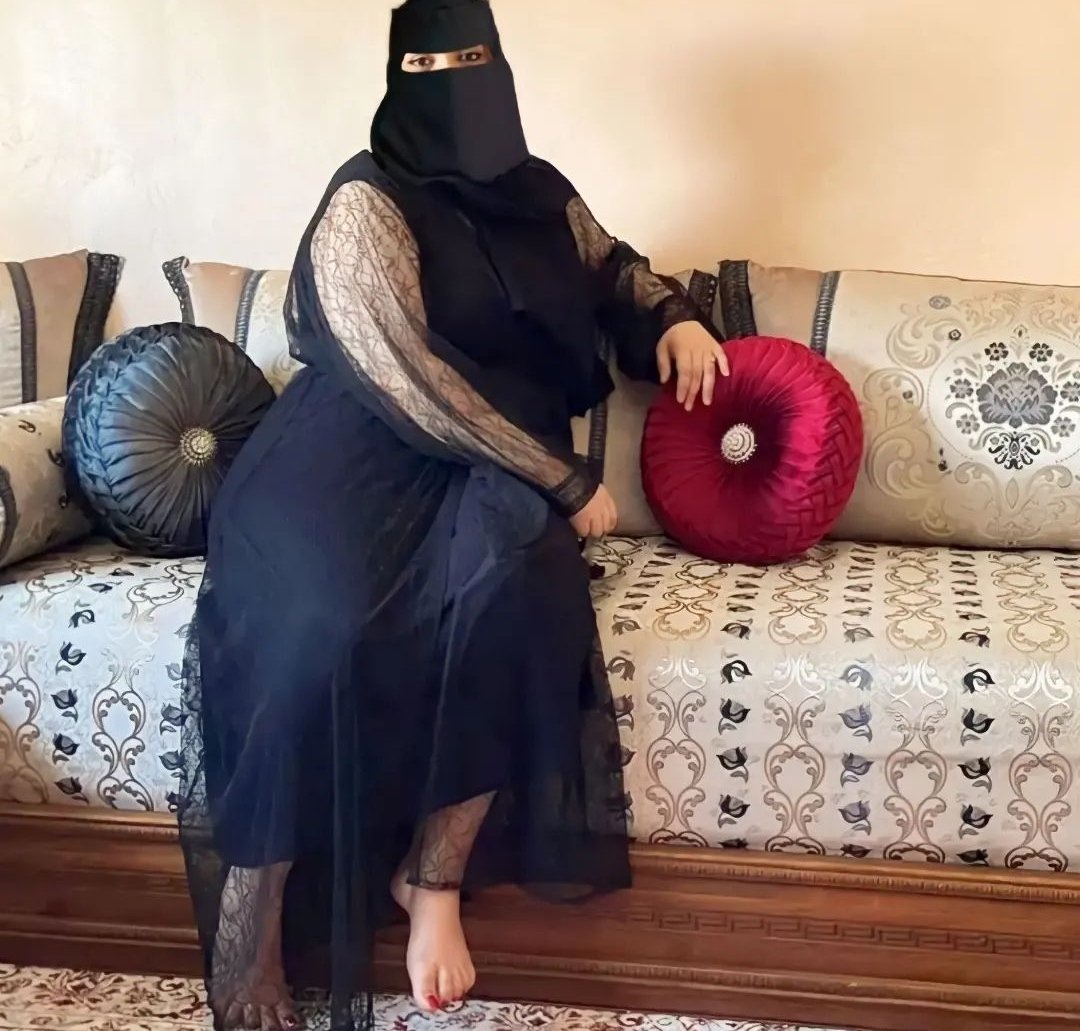 في قلب الأنثى يوجد حنان .. فماذا يوجد في قلب الرجل !؟