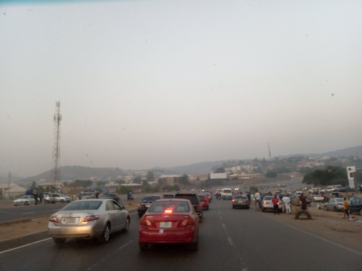 Austynzogs's tweet image. @Gidi_Traffic 07h30: Nyanya, Abuja-Keffi Expressway #AbujaTraffic