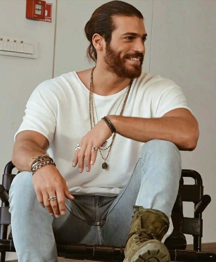 Talent is a tenant in the house owned by genius
 – Austin O’Malley
#CanYaman 
#CanYamanDayDreamerNET25 
CANYAMANASIA