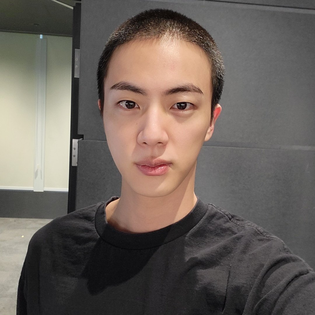 july7archive's tweet photo. 13 December 2022 - 12 June 2024 💌

💜I will wait for you My Love Jin💜

#UntilWeMeetAgainJin
#SafeFlightOurAstronaut 
#WeLoveYouJin 
#WeWillWaitForYouJin 
#따뜻한겨울끝을지나_우리다시만나
#석진이_없어도_울지않고_기다릴게 @BTS_twt https://t.co/mx4O0Hb6TD