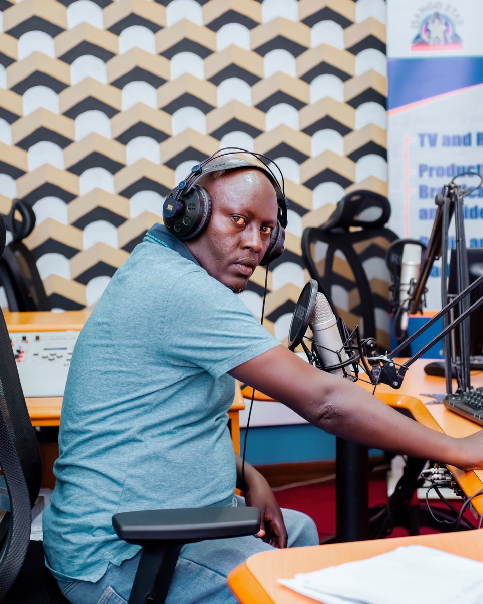 isangostar's tweet photo. Ikaze mu kiganiro #isangomorningsports kuri 91.5FM & 105.5FM hamwe na Felix Romario Gakuba https://t.co/tl4kw8x78z