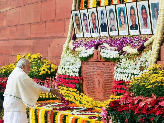 2001 के संसद आतंकी हमले में शहीद हुए मां भारती के वीरों को विनम्र श्रद्धांजलि🙏 

#ParliamentAttack