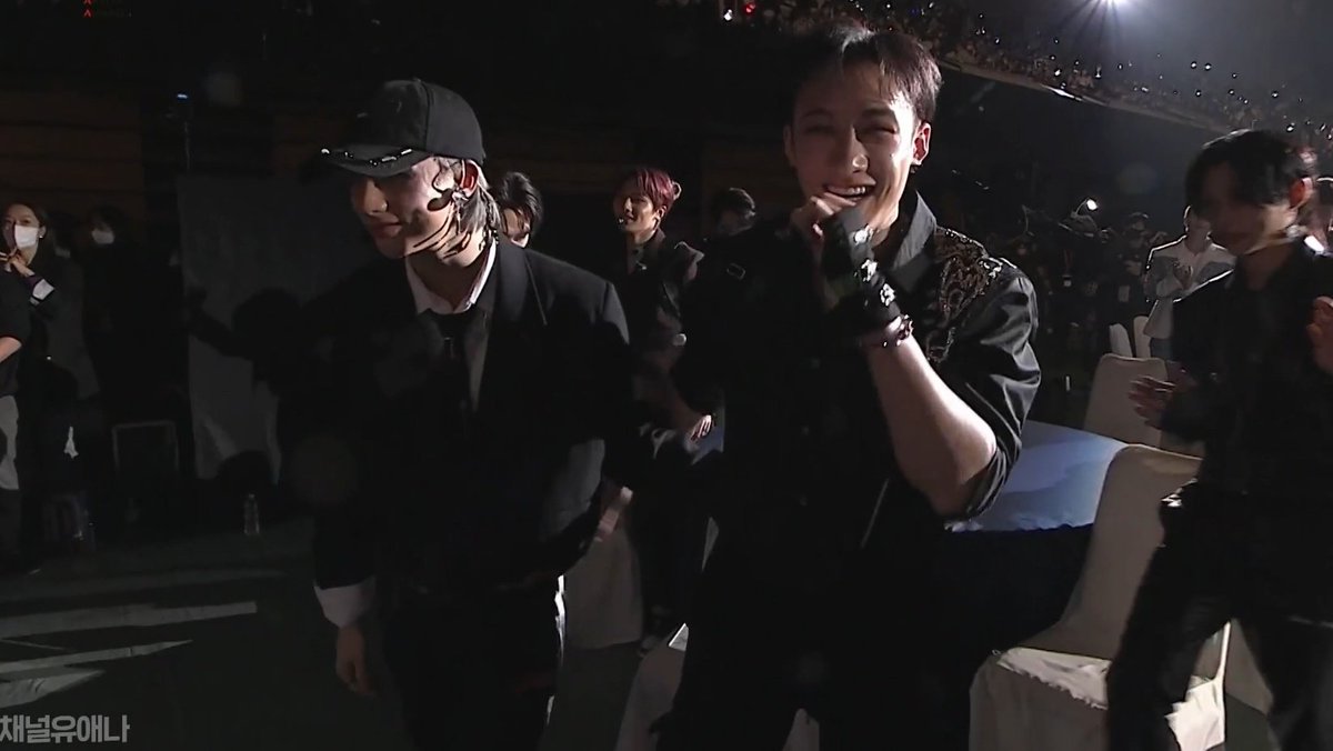 LIXIELOOKS's tweet image. congratulations @Stray_Kids for winning daesang! i'm so proud of you 🫶🏻