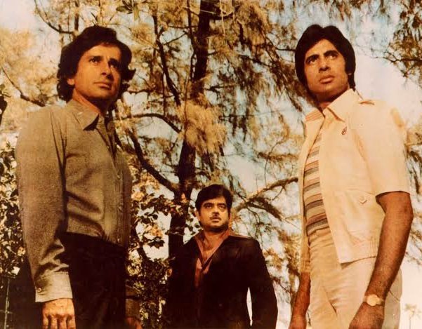 kayaldevaraj's tweet photo. December 12th
#42YearsOfShaan #Shann
#AmitabhBachchan
@SrBachchan https://t.co/iLVzJ9RTh1