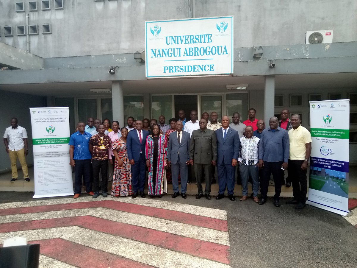 Le 1er atelier de renforcement des capacités des responsables syndicaux de l'UNA, dans le cadre de la mise en œuvre du CdP, s'est ouvert le 12/12/2022, en présence du Prof. TANO Yao, Président de l'UNA.