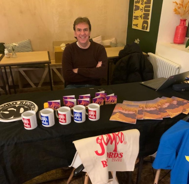 JumboRecords's tweet photo. Thurs eve Nick will have a table in Woodlawn Coffee in Horsforth, 5-8pm, selling mugs, slipmats, t-shirts, fresh selection of records and gift cards. Anything you want him to bring? Woodlawn will be selling coffee &amp; mulled wine as part of Horsforth's late night shopping. Pop in! https://t.co/EuEFsIRe81