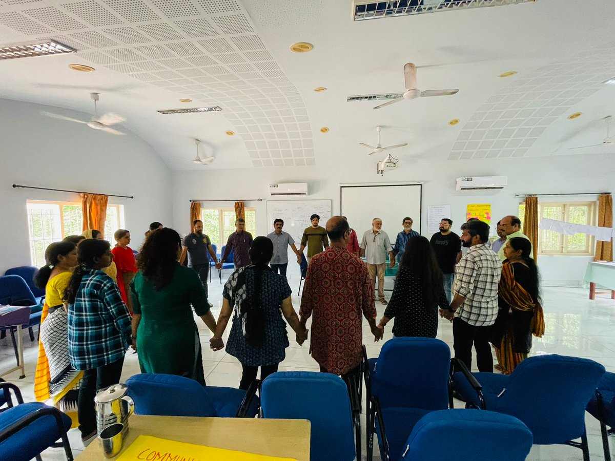 mbtunited's tweet photo. 20 chosen participants from those who attended the #missionbettertomorrow Bereavement Companionship Program sessions earlier were introduced to advanced levels to transform them as trainers at the first Train the Trainers workshop of BCP, held from 9 to 11 Dec 2022. https://t.co/V4xwyh6aPF