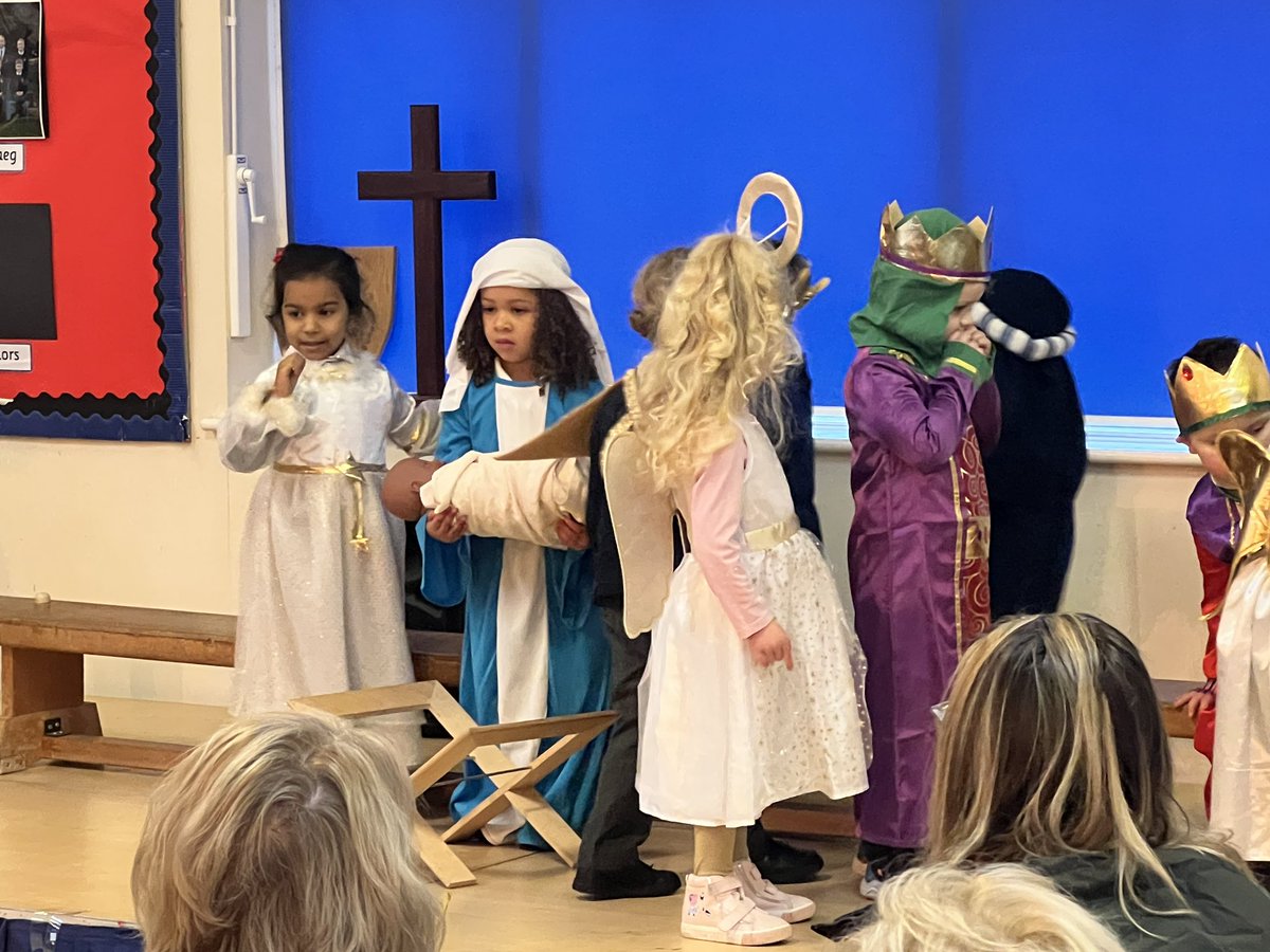 stmellonsprm's tweet photo. Thank you, nursery! Your Christmas Nativity was fantastic this morning. You all sang so well and you looked great in your costumes. We are all very proud of you. #Nativity #FirstNativity #NurseryNativity #Blessed https://t.co/T23ZOJ1axe