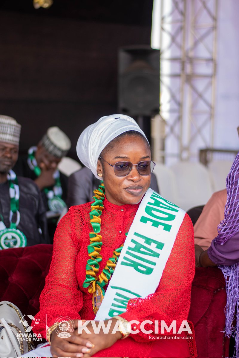 The Opening Ceremony of the 9th Kwara Trade Fair is on going with dignitaries in attendance!
#kwaccima  #kwaratradefair #9thkwaratradefair #mykwaratradefair #kwaravendorsgroup #harmonythroughcommerce #nasmeinkwara #nmsmesinkwara #viral