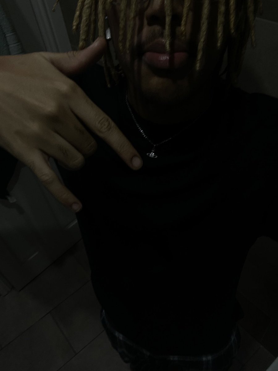 killrossy's tweet image. uh idk