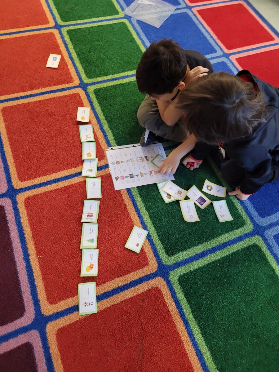 Ms_Nsadventures's tweet photo. Nos centres d'apprentissage de Noël ont commencé aujourd'hui !

Our Christmas language learning centers began today! https://t.co/wyZ3Q4uFXN