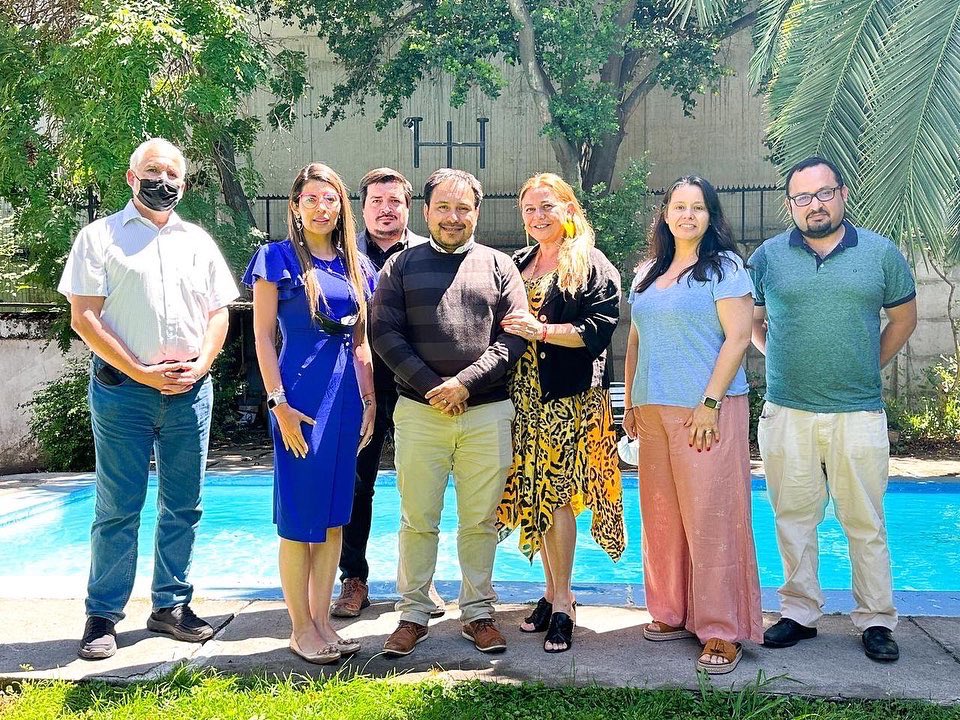 MacroFacultad's tweet photo. 🔶 Javier Muñoz, decano de la Facultad de #IngenieríaUTalca, se reunió con la directora de Corfo Maule, Paulina Campos, en compañía de sus respectivos equipos, para conversar acerca de futuros proyectos y colaboraciones en torno al tema de #HidrógenoVerde en la región 🔋⚡️⚡️ https://t.co/IGevsFAo94