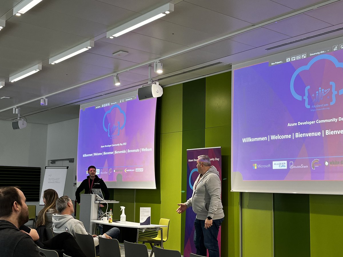 Abt_Benjamin's tweet image. Now @martin_jib from @whiteduck_gmbh and @rari2003 from @doubleSlash about Azure Container Apps and DAPR at #azdevcom