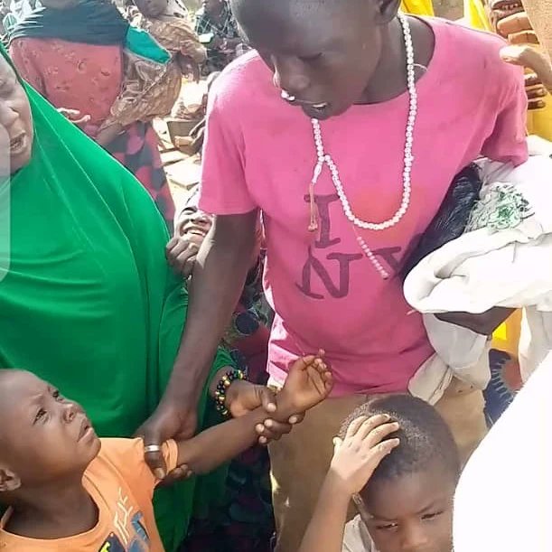 TesaFoundation's tweet photo. Where there is Charity and wisdom,there is neither fear nor ignorance.
The best way to find yourself is to lose yourself in the service of others.
#knack
#AvatarTheWayOfWater
Alimosho Tem's No English Bode George
#obiDattilnkogi #tesaradio https://t.co/fLi1R6bYGY