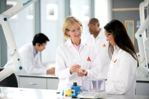 SikaSpain's tweet photo. ¿Conoces la Normativa #REACH que entra en vigor en agosto de 2023?
Te explicamos en este video esta ley de la Unión Europea...
https://t.co/88hRfcm5av
Sika lleva años trabajando en Purform®: la tecnología líder en poliuretano
https://t.co/nskhvufwVA
#Purform #Regulación https://t.co/1hR5Eds6xp