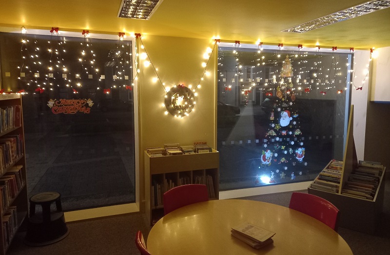 clarelibrary's tweet image. Kilkee Library
We are Christmas ready here at Kilkee Library. Drop in and pick up something good to read for all the family, to help relax over the holiday season.
#kilkeelibrary #festivereads🎄