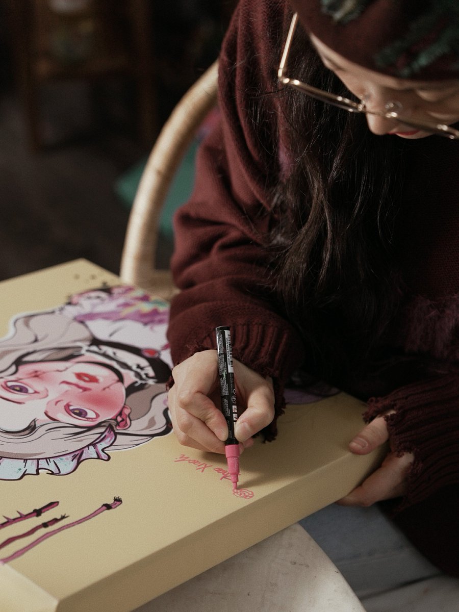 Rose Invasion tweet media