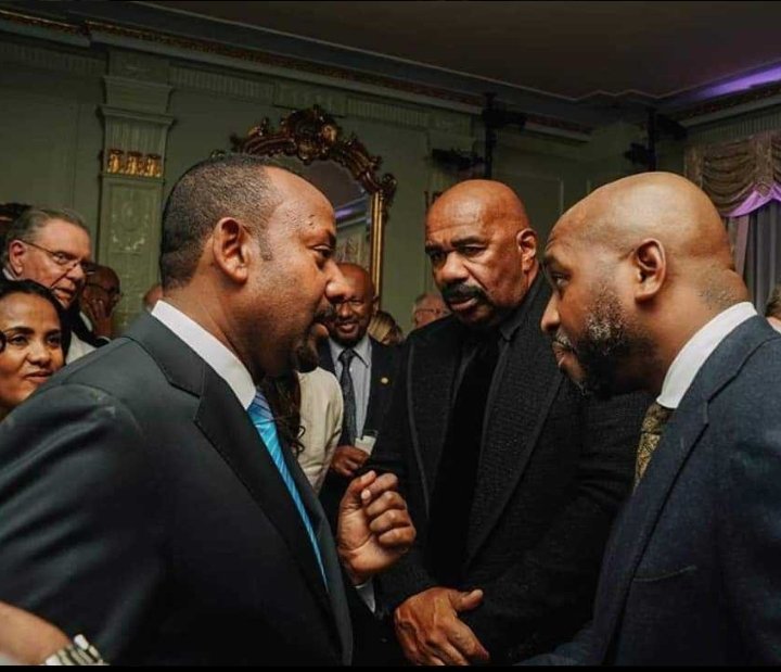 BluenileK's tweet photo. #Indid #AfricanAmerican 
ጠቅላዩ ተፅዕኖ ፈጣሪዎችን ቀርቦ ማናገሩ ለአፍሪካ ተስፋ የሚሰጥ ነው በግልፅ ካናገራቸው አፍሮአሜሪካን ለአፍሪካ ትኩረት ያደርጋሉ።👌👌 https://t.co/c9Ejx9H9Vl
