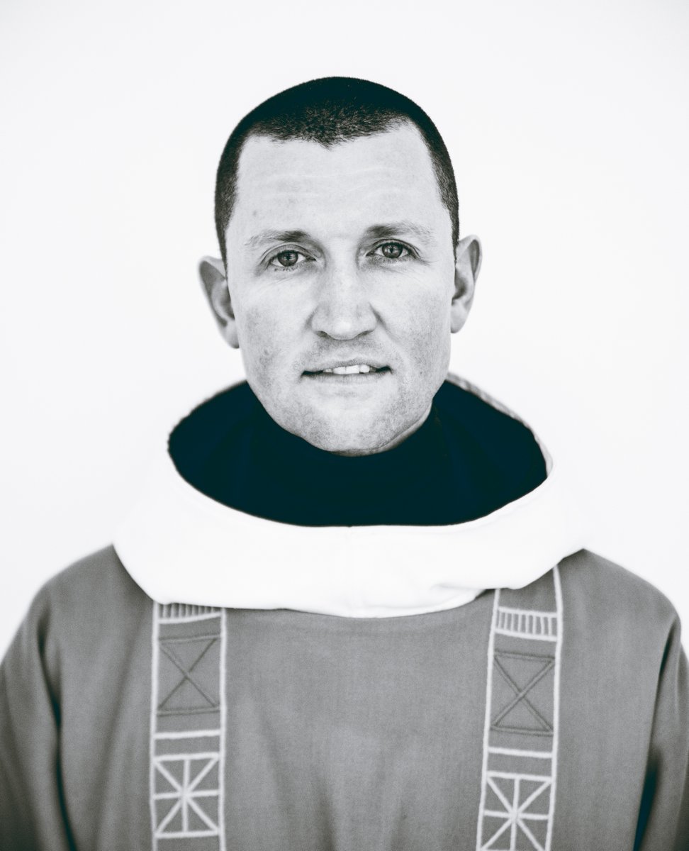 Brother Damian, on the last Sunday, was consecrated into deacon. I had a minute gap just after the ceremony to step away from the crowd to document his change for bigger services. 

#portraitphotography  #benedictine