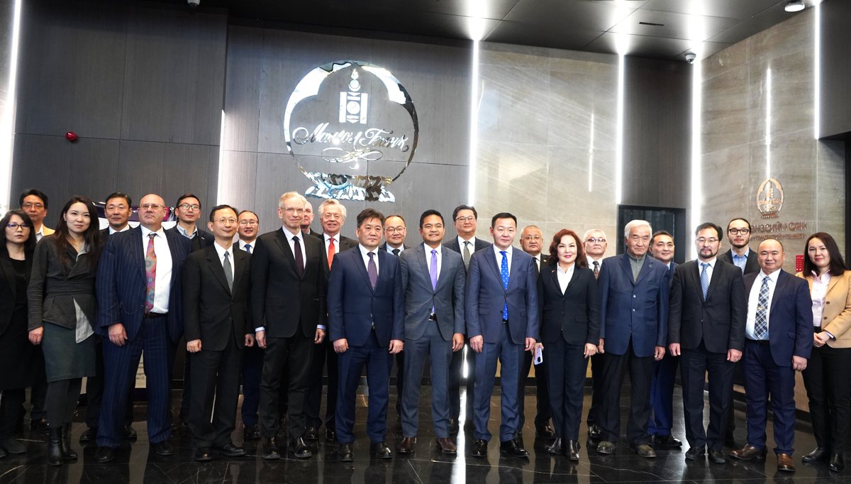 MCAMongolia2's tweet photo. “Монгол-Америкийн хамтын ажиллагаа 35 жилд” олон улсын эрдэм шинжилгээний хуралд оролцлоо
https://t.co/QBL34xG5mh
#MCCMongoliaWaterCompact #climatesmartinvestment
@usembmongolia @MCCgov @MGLEmbassy_USA  @Mongolbank_mn @AmChamMongolia https://t.co/VDgGYu9834