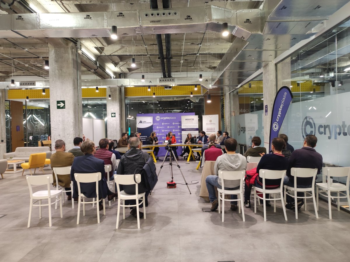 📢¿Te perdiste ayer el programa especial de Token City en <a href="/NegociosdeCyH/">Negocios de Carne y Hueso</a> que tuvo lugar en <a href="/cryptoplaza_es/">CryptoPlaza_es</a>?📢

<a href="/RocioOssorio/">Rocio Alvare-Ossorio</a>, <a href="/YaelHOaknin/">YaelHOaknin</a>, <a href="/especulacion/">Jesús Crypto Plaza 🦇🔊 (🌿,👻) valuecrypto.eth</a>, <a href="/ArtsGain/">ArtsGain 💙🖼️📈</a>, <a href="/JaviCoca/">Javi Coca</a>

📌Programa disponible en modo podcast:
intereconomia.com/programas/nego…

#EconomiaTokenizada #Finanzas