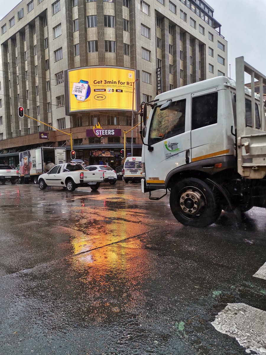 Macdation24's tweet photo. Pretoria CBD
📸 @Macdation24
@MTNza @MTNzaService @mtn https://t.co/wsOaNuODbg