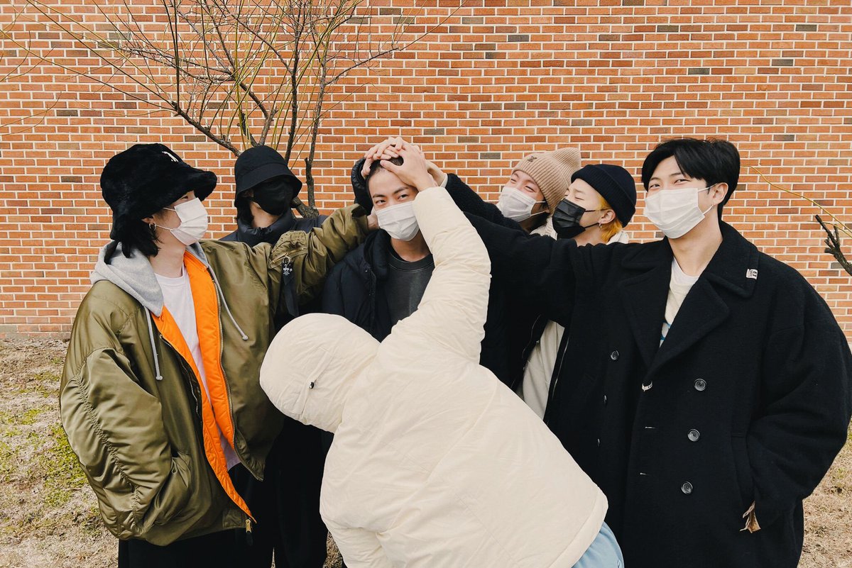 Baby_kyeoptaa's tweet photo. My eternal 7. 💜 https://t.co/LxXffnb6aO