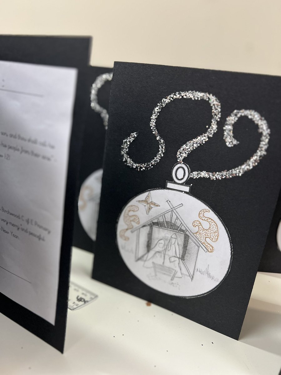 BirchwoodCE's tweet photo. Year 6 have enjoyed making their Christmas cards this week; they have been practising their sketching and shading… ✍️ We think they look gorgeous! #bcepsy6 #bcepsart https://t.co/QFVMIR3EqX