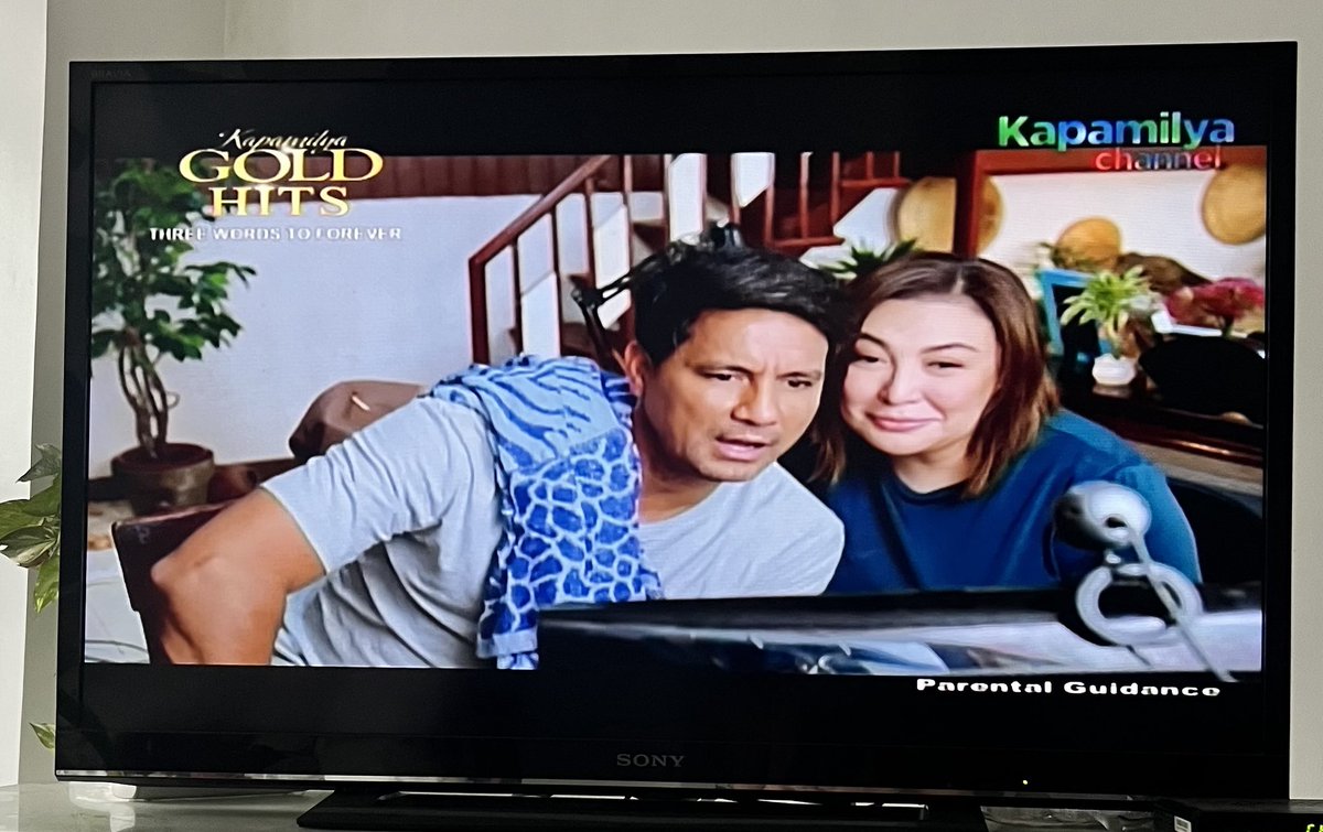 danilosierra2's tweet photo. Panoorin ulit natin ang “three words to forever” showing ngayn sa kapamilya channel 🥰🥰🥰 #sharoncuneta #richardgomez #shagom #kapamilyachannel https://t.co/Z0uY1A18FI