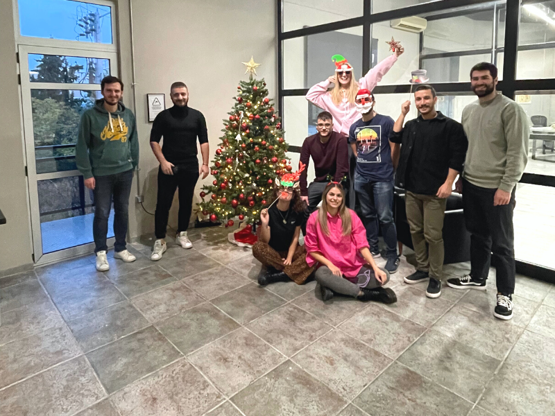 existanze's tweet photo. 🎅 Have you got that festive feeling? Cause we most certainly have! 
Our #christmastree is up, our team has gotten into the #christmasspirit and everything looks brighter in the office.
🎄Merry Christmas from all of us! 
#connectingdots #tistheseason #christmas2022 https://t.co/U6uTENFaRf