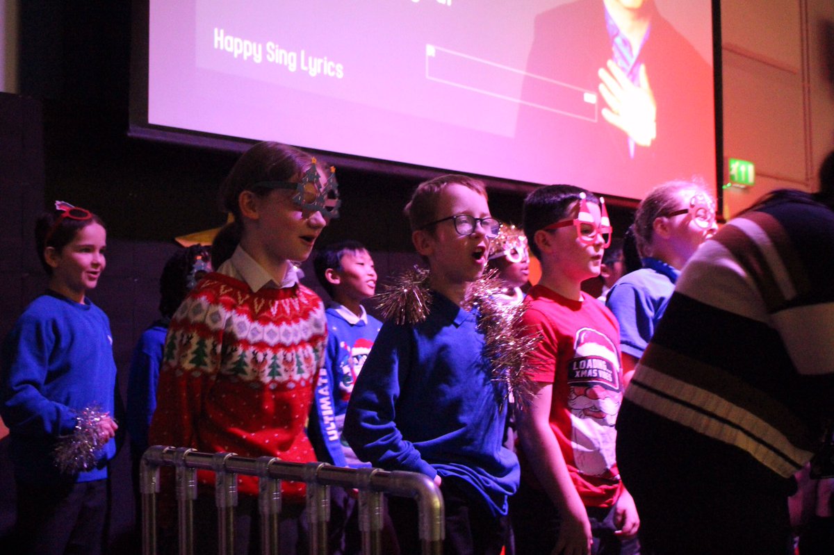 Yesterday we opened our doors to the parents from Year 4 and 5 to enjoy our Christmas Carol Concert!🎄🎄🎄