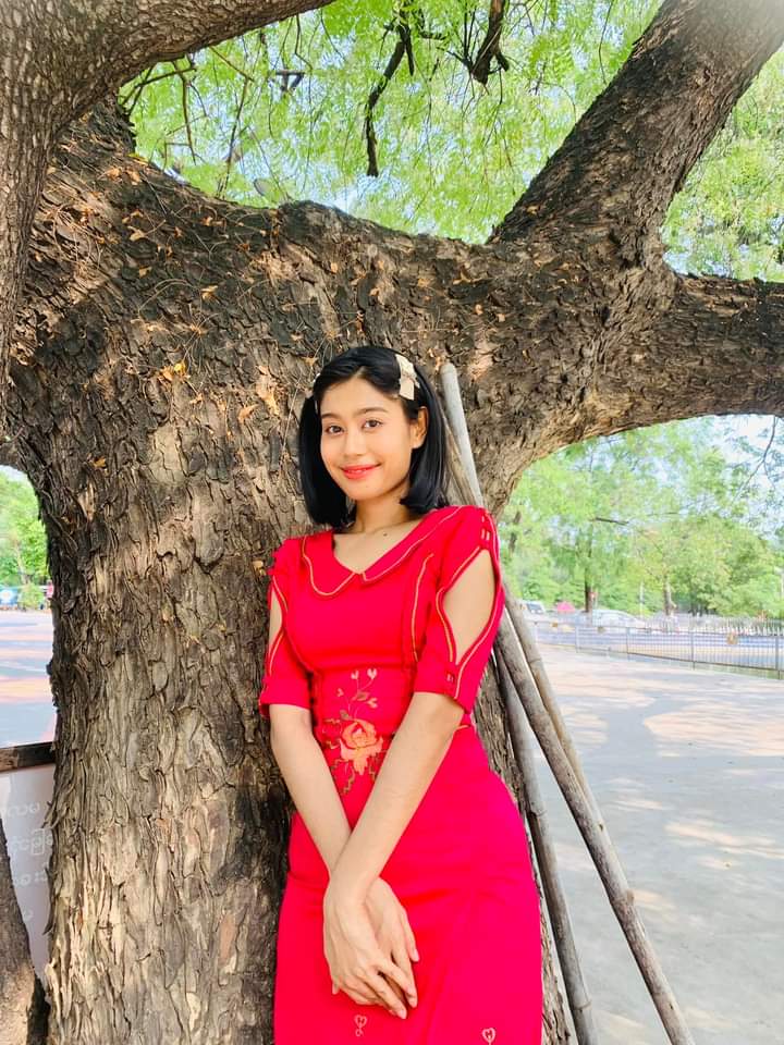 Cute girl❤🌹🌹🌹🌹🌹🌹🌹🌹🌹🌹🌹🌹