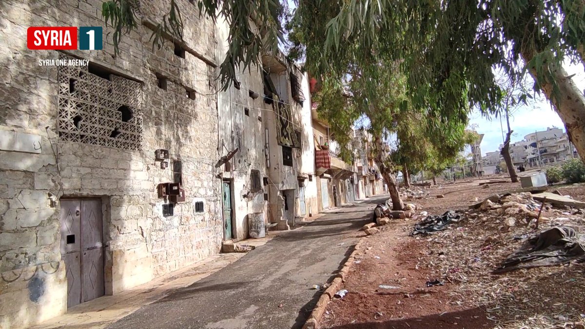syria1agency's tweet photo. #صور تظهر عوائل تقطن في منازل متصدعة ومرممة بشكل بدائي بمدينة حلب، نتيجة عدم قدرتهم على دفع إيجار منزل في المدينة في ظل الأزمة الاقتصادية التي تضرب البلاد.
اشترك في قناتنا على تلغرام
https://t.co/kQDR2AqyfQ
#سوريا1 #syria1 #حلب https://t.co/KImWL5qx4s