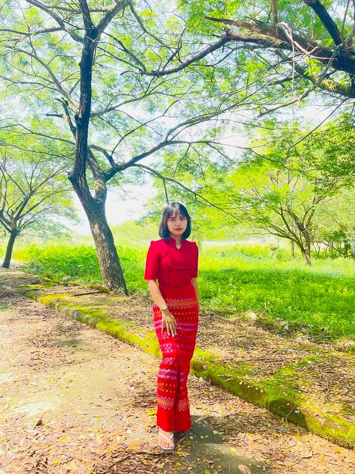 Cute girl🌹❤❤❤❤❤❤❤❤❤❤❤🌹