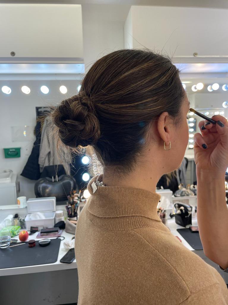 Lauratobin1's tweet photo. Thank you for the amazing hair @amz_388 🤩 https://t.co/N7pF6R7UNe