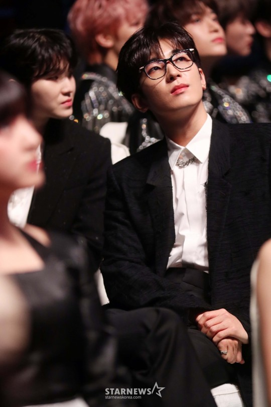 svtcontents's tweet photo. @pledis_17 🖼️ 221213 SEVENTEEN at 2022 Asia Artist Awards Main Show Press Previews

SEUNGKWAN, WONWOO, MINGYU https://t.co/XH5163B6td