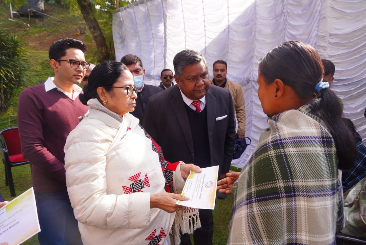MamataOfficial's tweet photo. Today, I met the families of the victims of the tragic Mukroh firing.

It was my duty to stand by them in their time of grief.

As a small act of assistance, I handed over ex gratia cheques of ₹5 lakhs to their kin.

May God give them strength to tide over these tough times. https://t.co/pOh3GZYhye