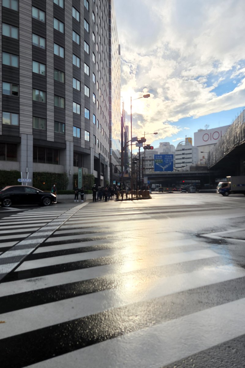 【2022/12/13に周った写真展】

「写真って
なんか元気でるよね」at ギャラリーZ上野

麺食べてる2作品が好きです。
あと、海?だけのやつ。

平日なので会場見やすかったです。

ありがとうございました。

#元気展