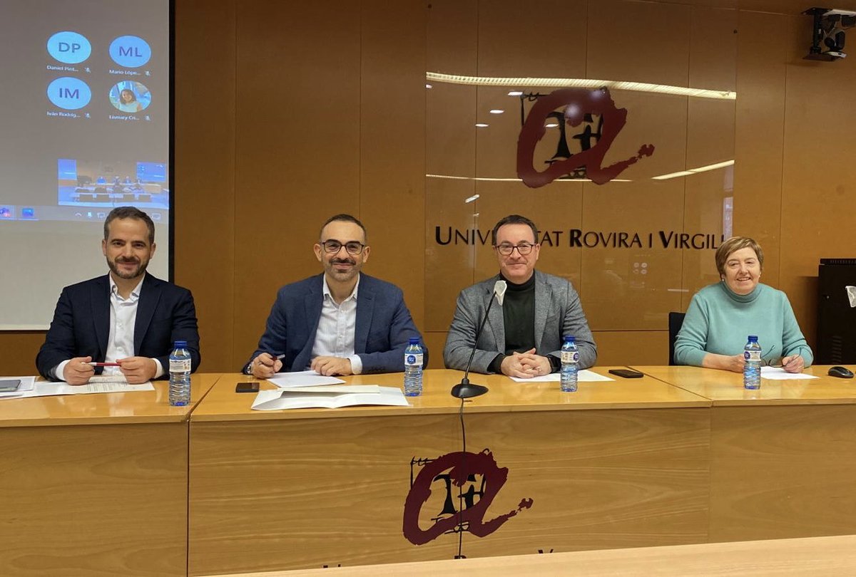 zam_alfonso's tweet photo. Comenzamos el II Workshop, en la U. Rovira i Virgili (Tarragona, 13 de diciembre de 2022) 😊 https://t.co/6H6cETfXTk