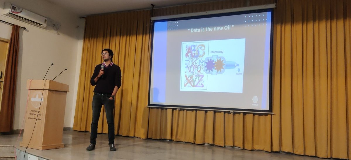 ravi___jain's tweet photo. "Data is the new oil". Unanswered questions being answered by @prkhariwal

#zintlr #technova #DataScience https://t.co/ykSAoogGUo