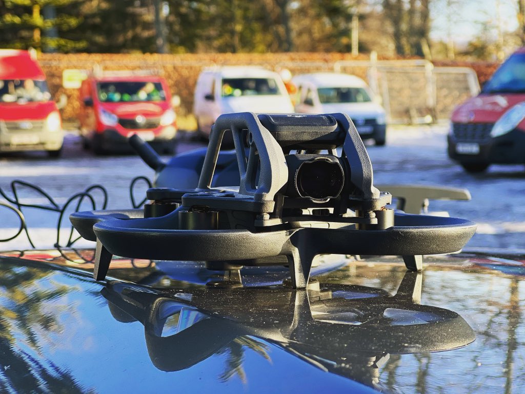 ROAVR_UAS's tweet image. Ripping up the snow.. #djifpv #film #inspect #survey #roavr