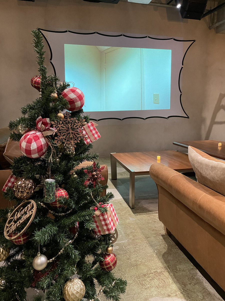 0827_hinako's tweet photo. 昨日のA YOTSUYAの地下はクリスマスVer.でした🎄⛷❄️@sayuri_ayotsuya さんが作ってくれる、ミルキージンジャーブレッドや、ホットワインとか、クリスマスらしいお酒がすごく美味しかった🍷🫶🏻 https://t.co/rTaiy9gxRM