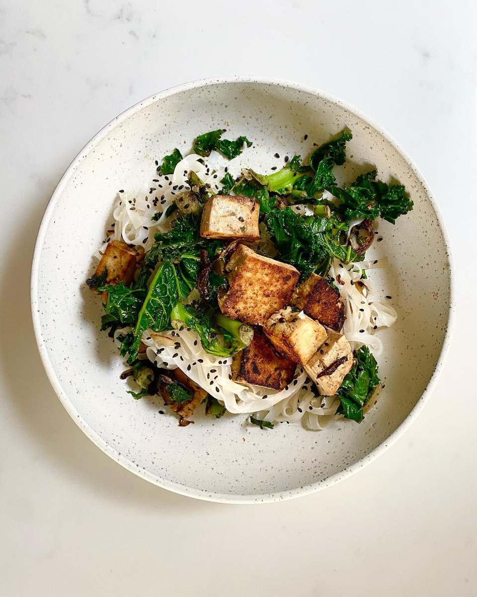 Bonnie (@misotasty) on Twitter photo Mustard Miso tofu, rice noodles, kale & black sesame π
A super quick lunch that looks SO DELISH! π€€ Thank you <a href="/theloesslife/">The Loess Life</a> for sharing!β€οΈ
#veggies #salad #veganfood #vegetables #veganfoodshare #healthyrecipe #easyrecipe #noodles #misorecipe #miso #lunchinspo #misomakesittasty Mustard Miso tofu, rice noodles, kale & black sesame π
A super quick lunch that looks SO DELISH! π€€ Thank you <a href="/theloesslife/">The Loess Life</a> for sharing!β€οΈ
#veggies #salad #veganfood #vegetables #veganfoodshare #healthyrecipe #easyrecipe #noodles #misorecipe #miso #lunchinspo #misomakesittasty