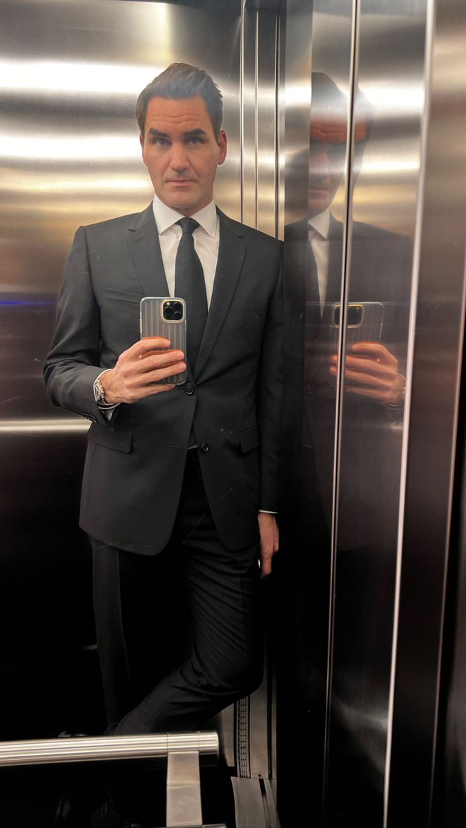 WeAreTennis's tweet photo. OK James Bond. 

(📸 @rogerfederer) https://t.co/toR9qSLI5R