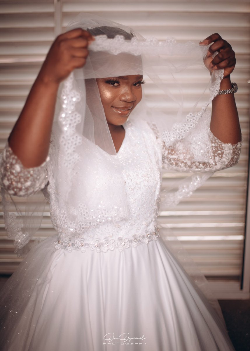 ibiwaving's tweet photo. I wanna flex my love................@iam_olabanke
#MadebyGrace 
#Foreverwithyou 
#Olasquare https://t.co/kltTb3F1Yg